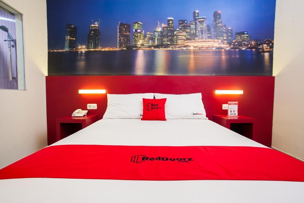 Reddoorz Near Hawaii Water Park Hotel Malang Ngoại thất bức ảnh