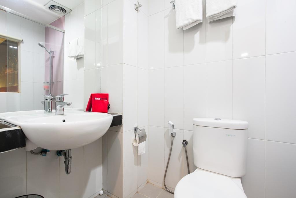 Reddoorz Near Hawaii Water Park Hotel Malang Ngoại thất bức ảnh
